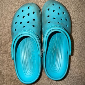 Men's Size M 11.0 (W 12.0) Adult Crocs  (Used)