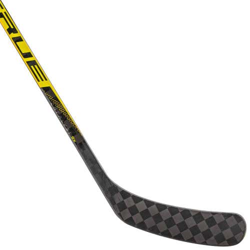 New True Catalyst 9X Right Handed Hockey Stick 40 flex