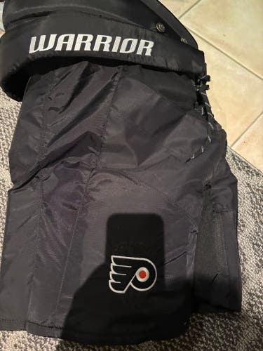 Senior XL Warrior Alpha lx 20 Hockey Pants (Used)