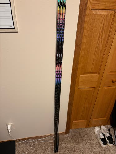 Senior Bauer Proto2 Left Hand Hockey Stick P92 77 Flex Pro Stock (Used)