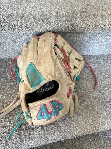 2023 44 Pro 44 RH Outfield Baseball Glove 12.5" (Used)