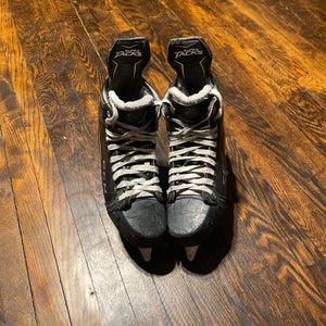 2018 CCM Super Tacks AS1 Hockey Skates Regular Width 9.5 (Used)