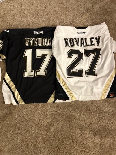 XXL Men's CCM Jersey (Used)