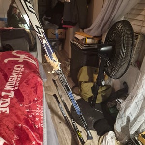 Senior TPS Response Right Handed Hockey Stick 90 Flex (Used)