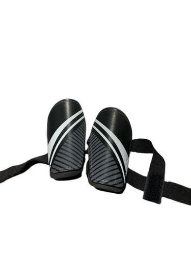 Used Soccer Shin Guards Youth Black Youth 11834-S000044969