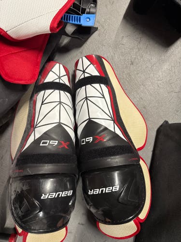 Senior Bauer Vapor 14" Shin Pads (Used)