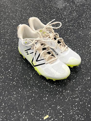 Used New Balance Freeze LAX Cleats Boys White Junior 05.5 11849-S000035872