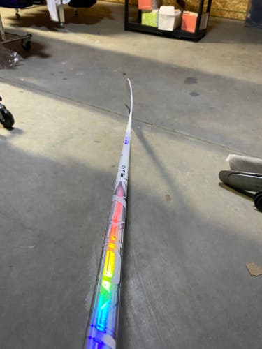 Senior Bauer Vapor FlyLite Right Handed Hockey Stick P92 87 Flex (New)