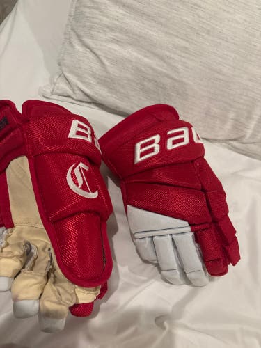Bauer Supreme Mach Gloves 13" (Used)