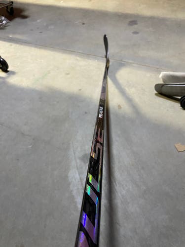 Intermediate Bauer Pulse Right Handed Hockey Stick P92 65 Flex (New)