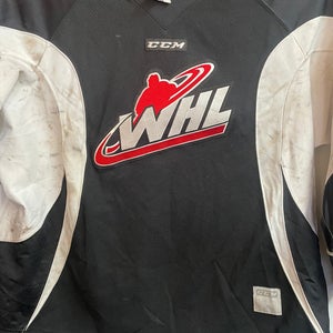 Used CCM WHL Practice Jersey Black 58 Goalie