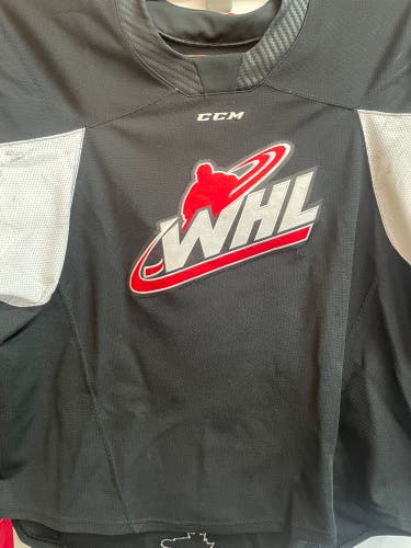 Used CCM WHL Practice Jersey Black 58 Goalie