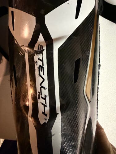 Senior Easton Stealth 14" Shin Pads (Used)