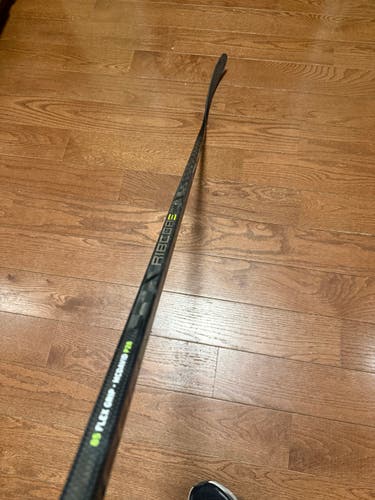 Senior CCM Ribcor Trigger 2 PMT Left Hand Hockey Stick P28 85 Flex
