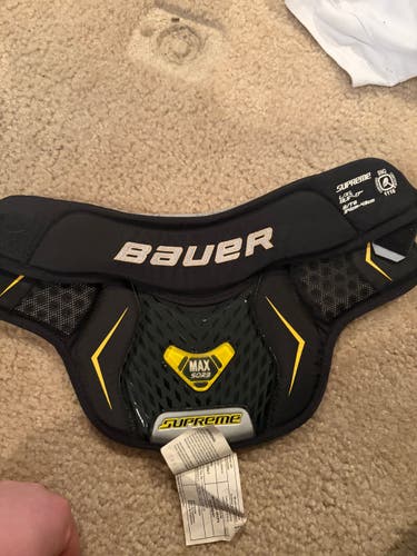 Bauer Supreme Goalie Neck Guard- Sr L/XL (Used)