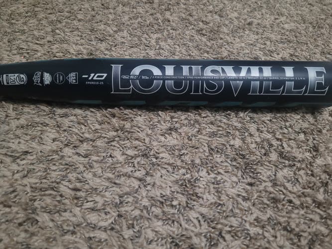 2025 Louisville Slugger Bat (-10) 22 oz 32" (Used)