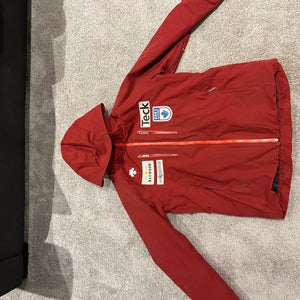 Red Adult Unisex Medium Descente Jacket (Used)