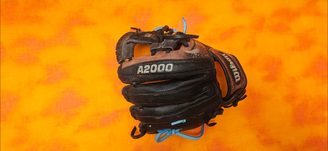 Wilson A2000 1786 Baseball Glove 11.5" Infield RH (Used)