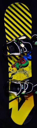 BURTON CHICKLET SNOWBOARD SIZE 110 CM WITH BURTON small BINDINGS