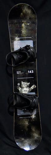 RIDE HEARTBREAKER SNOWBOARD SIZE 143 CM WITH FLOW REARENTRY MEDIUM BINDINGS