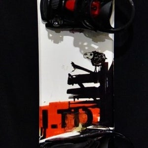 LTD HETZ SNOWBOARD SIZE 154 CM WITH NEW LARGE BINDINGS