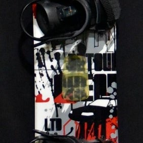 LTD SNOWBOARD SIZE 145 CM WITH LAMAR MEDIUM BINDINGS