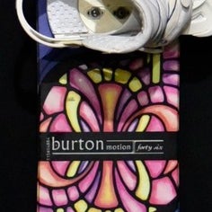 BURTON MOTION SNOWBOARD SIZE 146 CM WITH BURTON MEDIUM BINDINGS