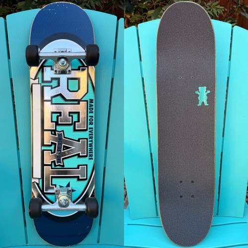 REAL Skateboards “Made For Everywhere”Complete Skateboard 8.0” - Ace 33 Trucks