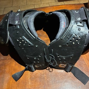 Used Schutt YFlex 5.2 Football Shoulder Pads