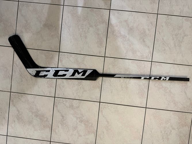 Youth CCM EFlex 5.5 Full Right Goalie Stick (Used)