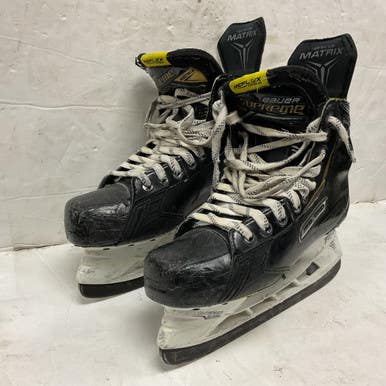 Used Bauer SUPREME MATRIX Senior Hockey Skate Black And Gold Senior 6.5 11855-S000197808