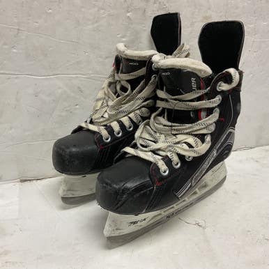 Used Bauer VAPOR X400 Junior Hockey Skate Black And Red Junior 03 11855-S000197807