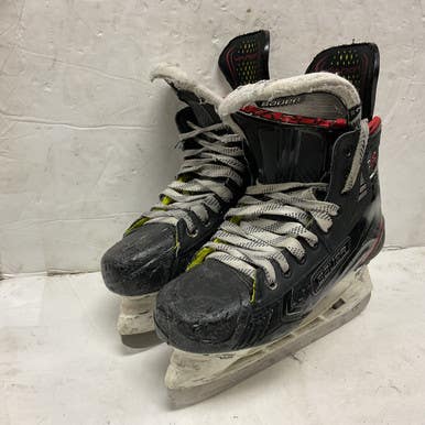 Used Bauer VAPOR 2X Intermediate Hockey Skate Black And Red Intermediate 5.0 11855-S000197805