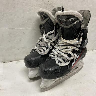 Used Bauer VAPOR X3 Intermediate Hockey Skate Black And Red Intermediate 6.0 11855-S000197799