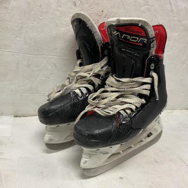 Used Bauer VAPOR X Intermediate Hockey Skate Black And Red Intermediate 6.5 11855-S000197800