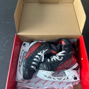 2023 CCM JetSpeed FT6 Pro Hockey Skates Regular Width Size 2.5 (Used)