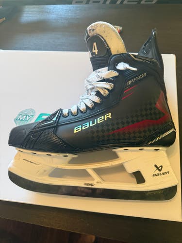 2024 Bauer Supreme Shadow Hockey Skates Regular Width Pro Stock 10.5 (Used)
