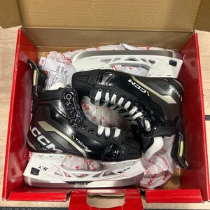 CCM Classic SE Hockey Skates Regular Width Size 5 (New)