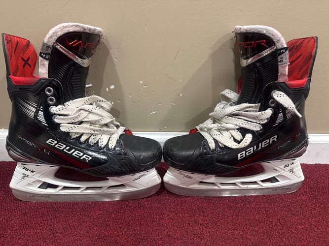 Bauer Vapor X4 Hockey Skates Size 6.5 Fit 2 Item#TD65X