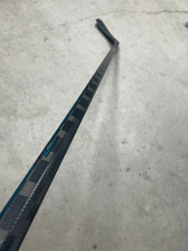 85 Flex P29 Senior CCM Vizion Left Hand Hockey Stick Pro Stock (New) *UNRELEASED*