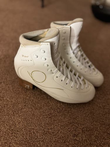 Risport Figure Skates C (Used)