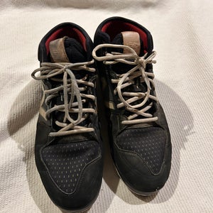 Black Men's Size M 10.0 (W 11.0) Adult New Balance Molded Cleats (Used)