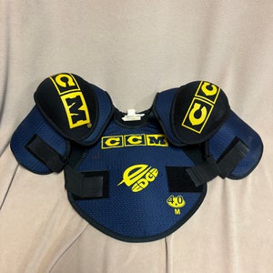 Men's Medium Senior CCM Edge 4.0 Shoulder Pads (Used)