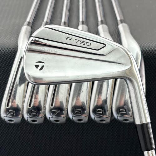 TAYLORMADE P790 2019 IRON SET 4-P