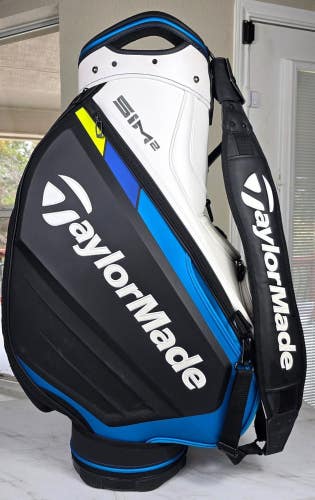 EXCELLENT!!! Taylormade SIM2 Staff Golf Bag