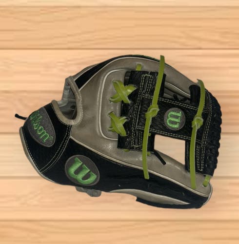 Wilson A2000 1786 11.5" Black and Grey