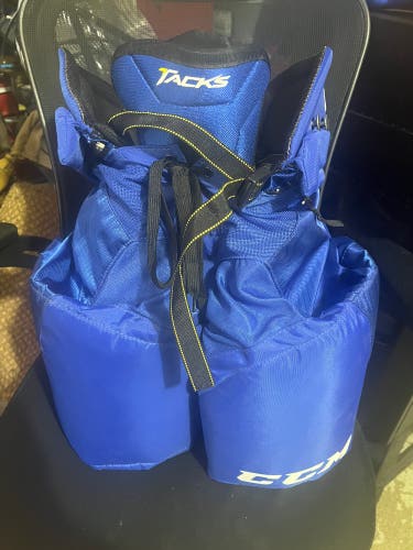 Men's Senior Medium CCM Tacks 5092 Hockey Pants (New)