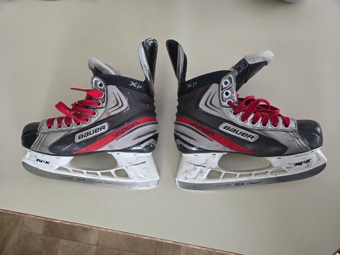 Bauer Vapor X Hockey Skates Regular Width (Used)