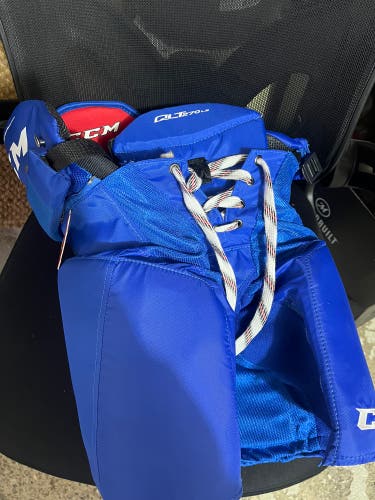 Men's Junior Medium CCM QLT 270 Hockey Pants (New)