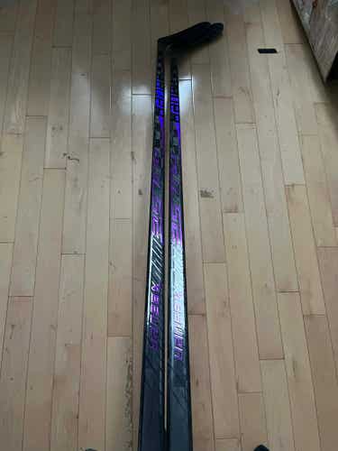 New 2 PACK Senior Bauer Purple Pulse P28 77 Flex Right Handed Hockey Sticks